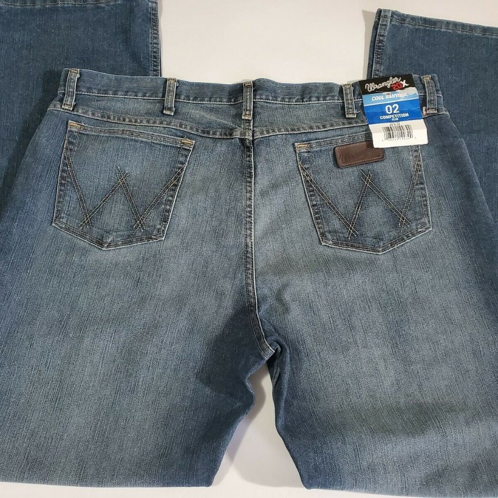 S11e nwt wrangler 20X 02 jeans mens size 42
